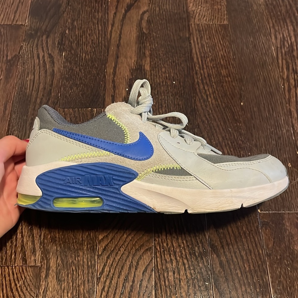 nike sneakers